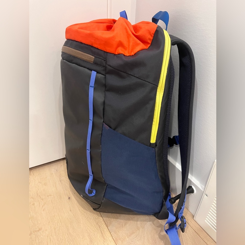 Cotopaxi Moda 20L backpack